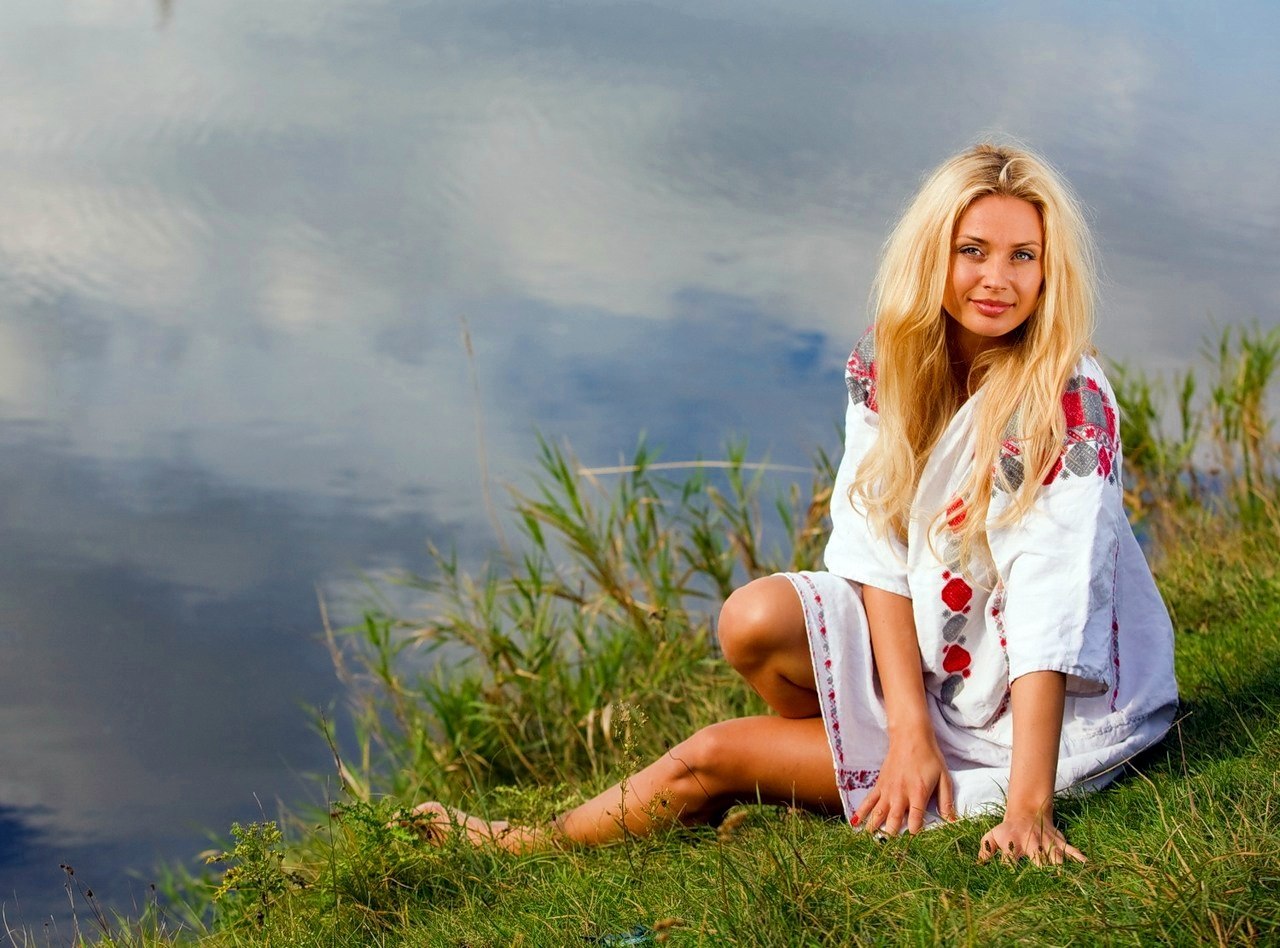 Sexy girl Slavic girls in Jamnagar